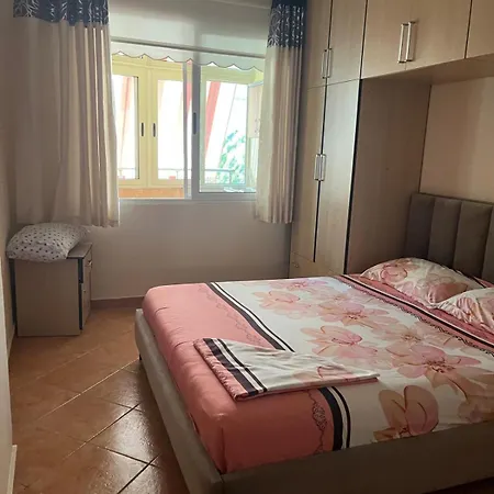 In Naehe Durres Apartment